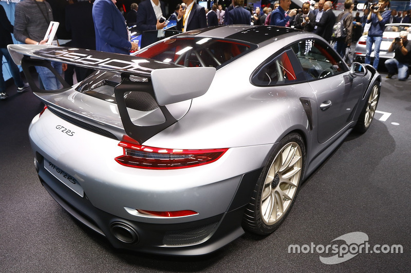Porsche 911 GT2 RS