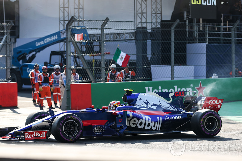 Pierre Gasly, Scuderia Toro Rosso STR12 en la FP3