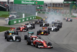 Себастьян Феттель, Ferrari SF16-H лідирує на старті гонки