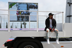 Lewis Hamilton, Mercedes AMG F1 Team, während der Fahrerparade