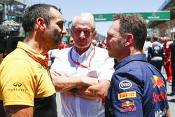 Управляющий директор Renault Sport F1 Сириль Абитбуль, спортивный консультант Red Bull Хельмут Марко