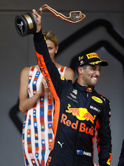 Race winner Daniel Ricciardo, Red Bull Racing
