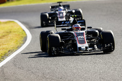 Кевін Магнуссен, Ромен Грожан, Haas F1 Team VF-17