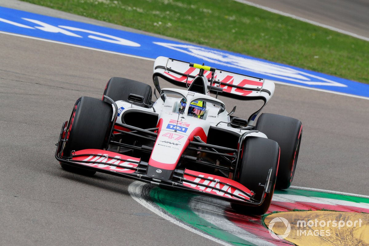 Mick Schumacher, Haas VF-22