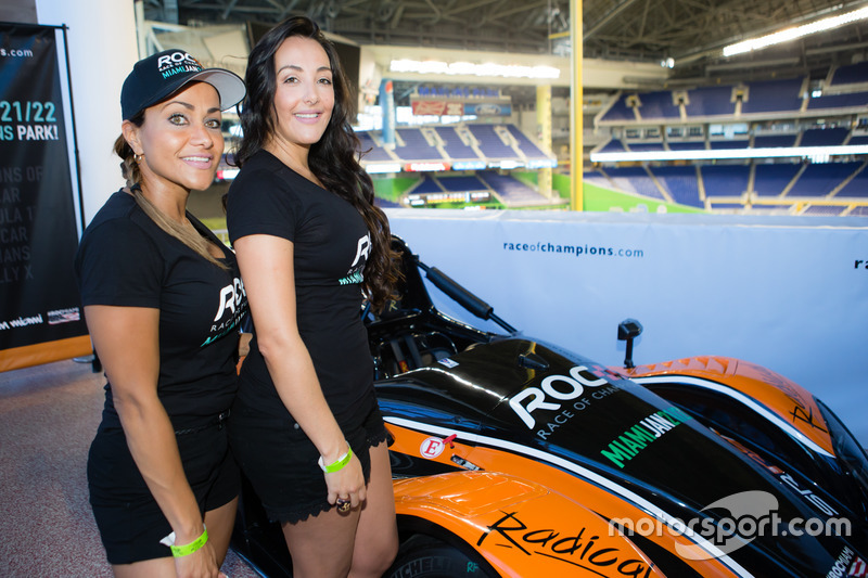 Lovely Race of Champions girls with the Radical car that will participate in the 2017 Race of Champi
