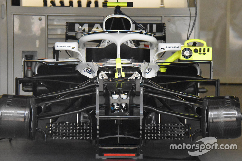 Williams FW41, переднє антикрило