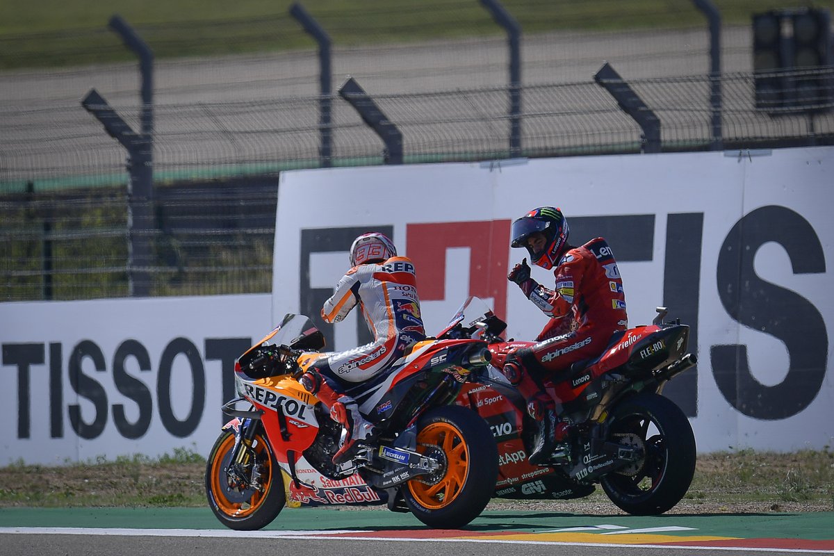 Pemenang balapan Francesco Bagnaia, Ducati Team, posisi kedua Marc Marquez, Repsol Honda Team
