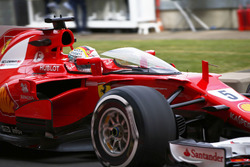 Sebastian Vettel, Ferrari SF70H, mit Cockpitschutz Shield