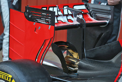 Haas VF-16 achtervleugel