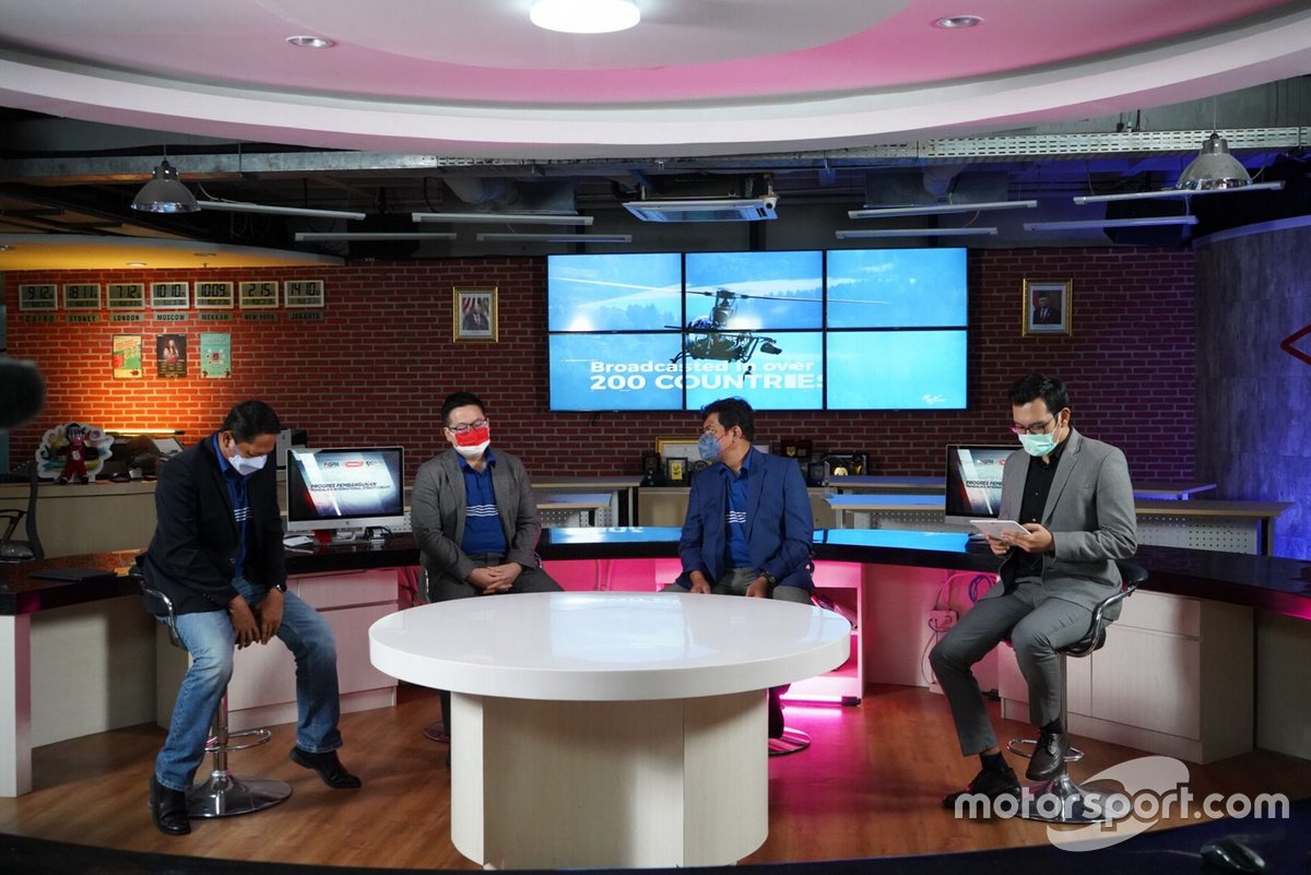 Direktur Konstruksi dan Pengembangan, Dwianto Eko Winaryo; Direktur Utama Mandalika Grand Prix Association (MGPA), Ricky Baheramsjah; serta Direktur Strategi dan Komunikasi, Happy Harinto
