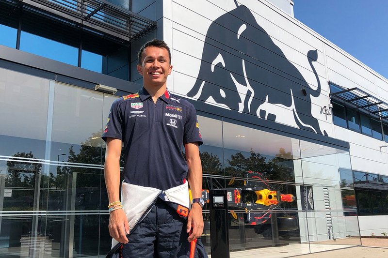 Alex Albon, Red Bull Racing