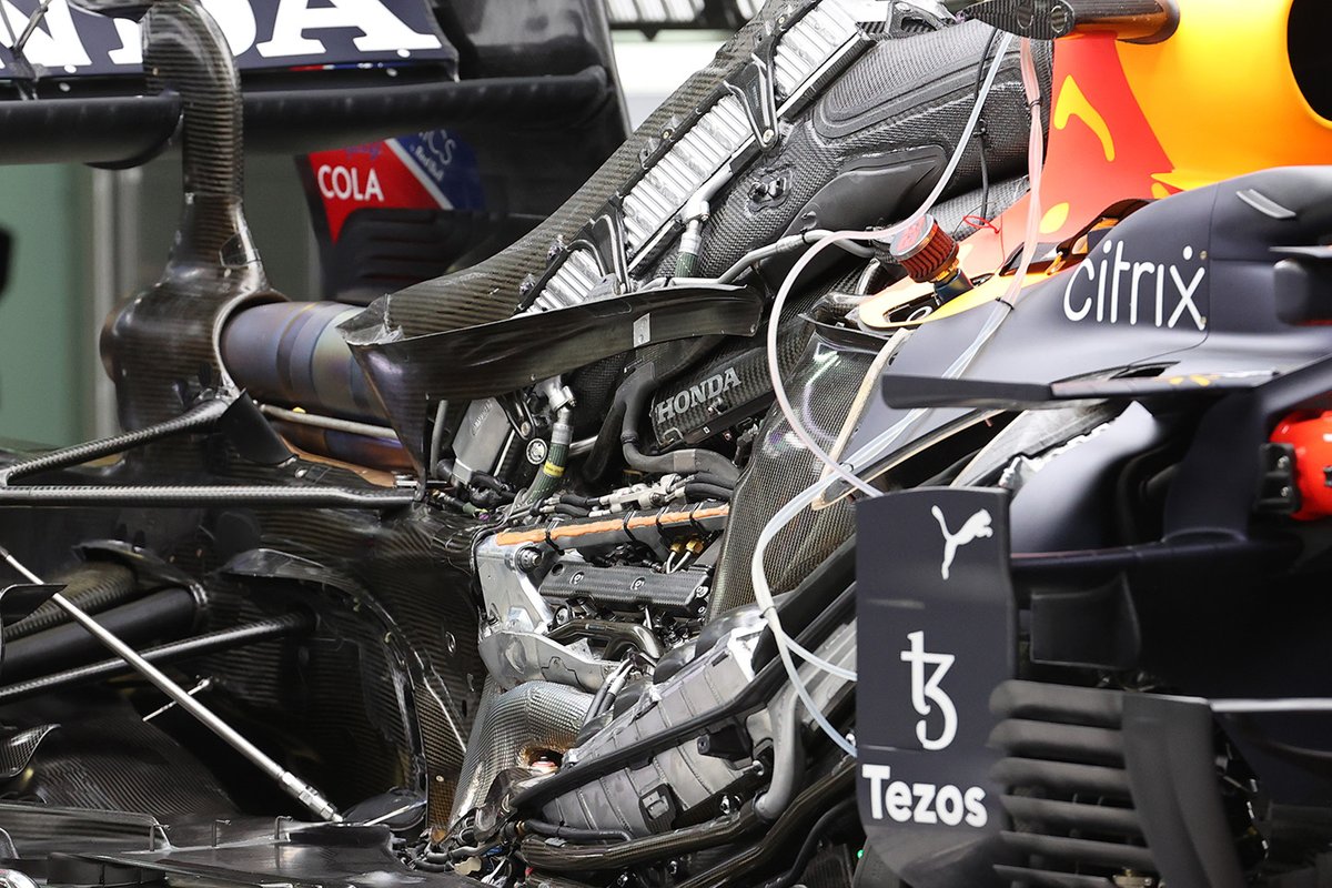 Детали силовой установки Honda на Red Bull RB16B