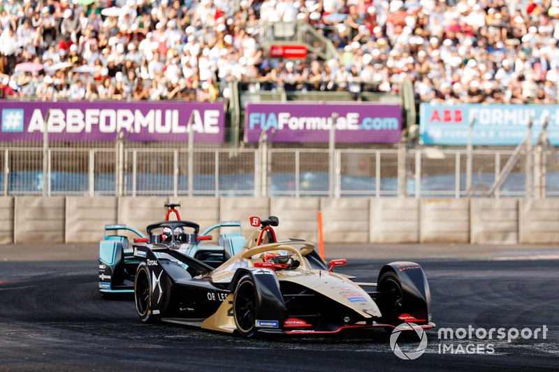 Jean-Eric Vergne, DS TECHEETAH, DS E-Tense FE19 devant Mitch Evans, Panasonic Jaguar Racing, Jaguar I-Type 3