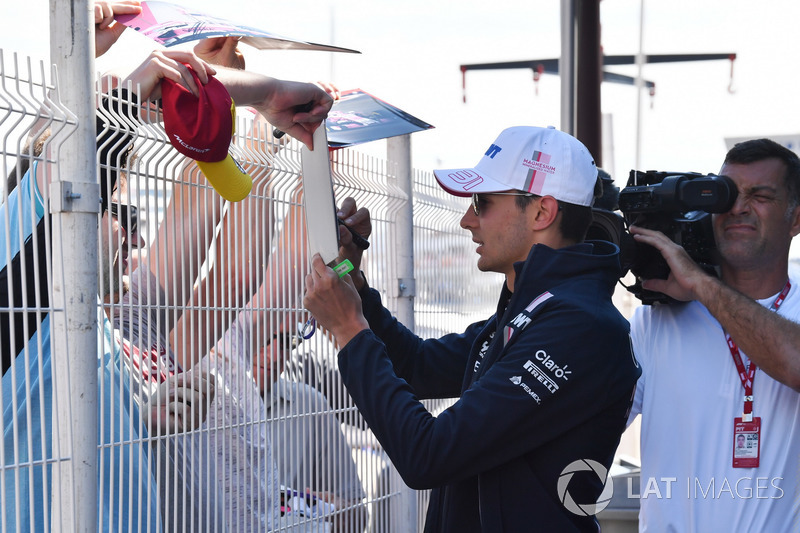 Esteban Ocon, Force India F1 signs autographs for the fans