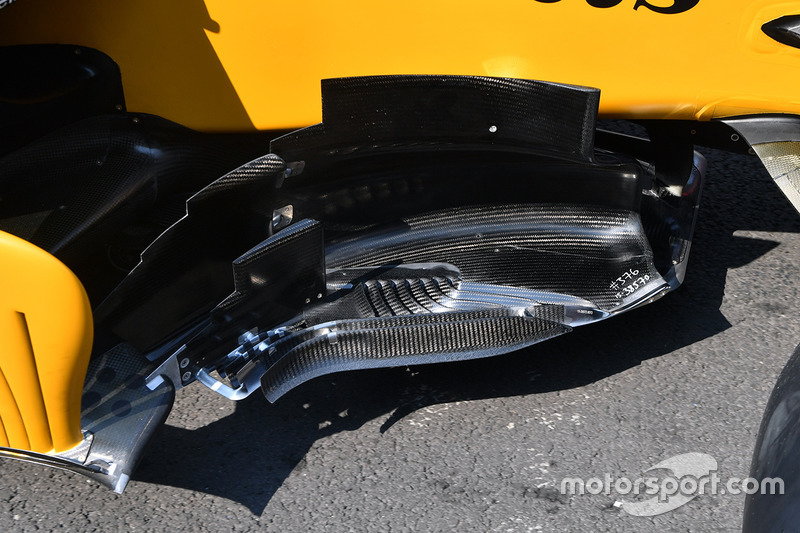 Renault Sport F1 Team RS17 bargeboard detay
