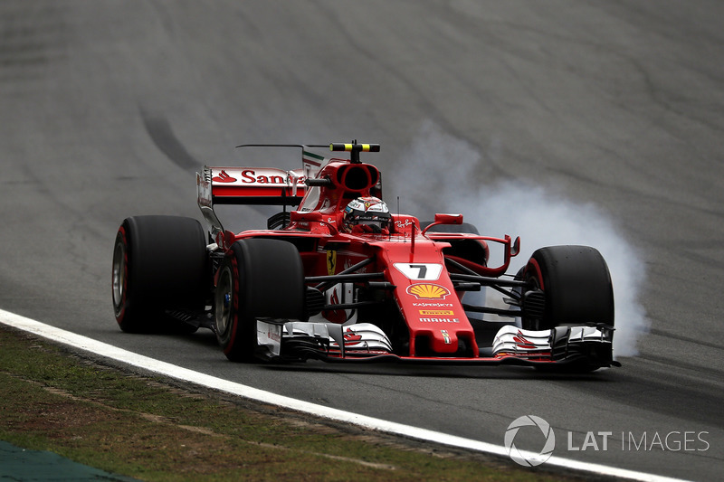 Kimi Raikkonen, Ferrari SF70H bloquea los frenos