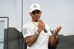 Льюіс Хемілтон, Mercedes-AMG F1