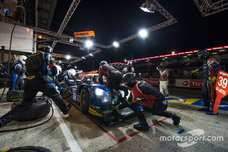 #39 Graff Racing S24 Oreca 07 Gibson: Vincent Capillaire, Jonathan Hirschi, Tristan Gommendy