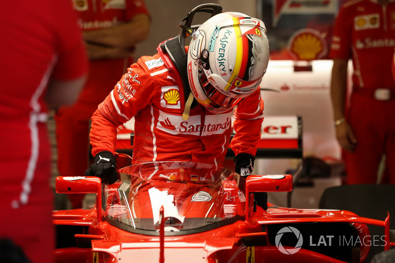 Auto von Sebastian Vettel, Ferrari SF70H, mit Cockpitschutz Shield