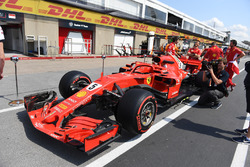 Автомобиль Ferrari SF71H