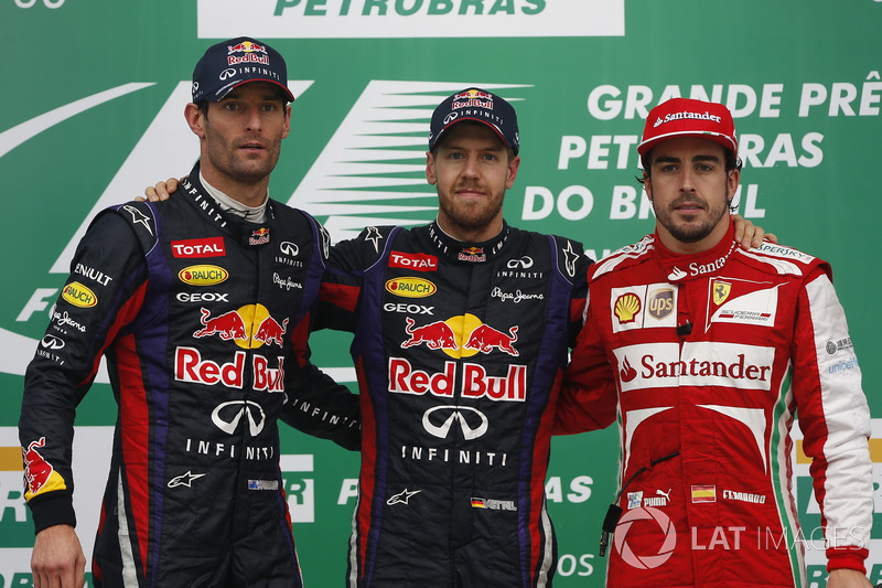 Podio del GP de Brasil: 1º Sebastian Vettel, 2º Mark Webber, 3º Fernando Alonso