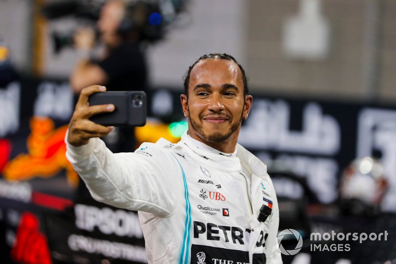 Pole sitter Lewis Hamilton, Mercedes AMG F1 W10