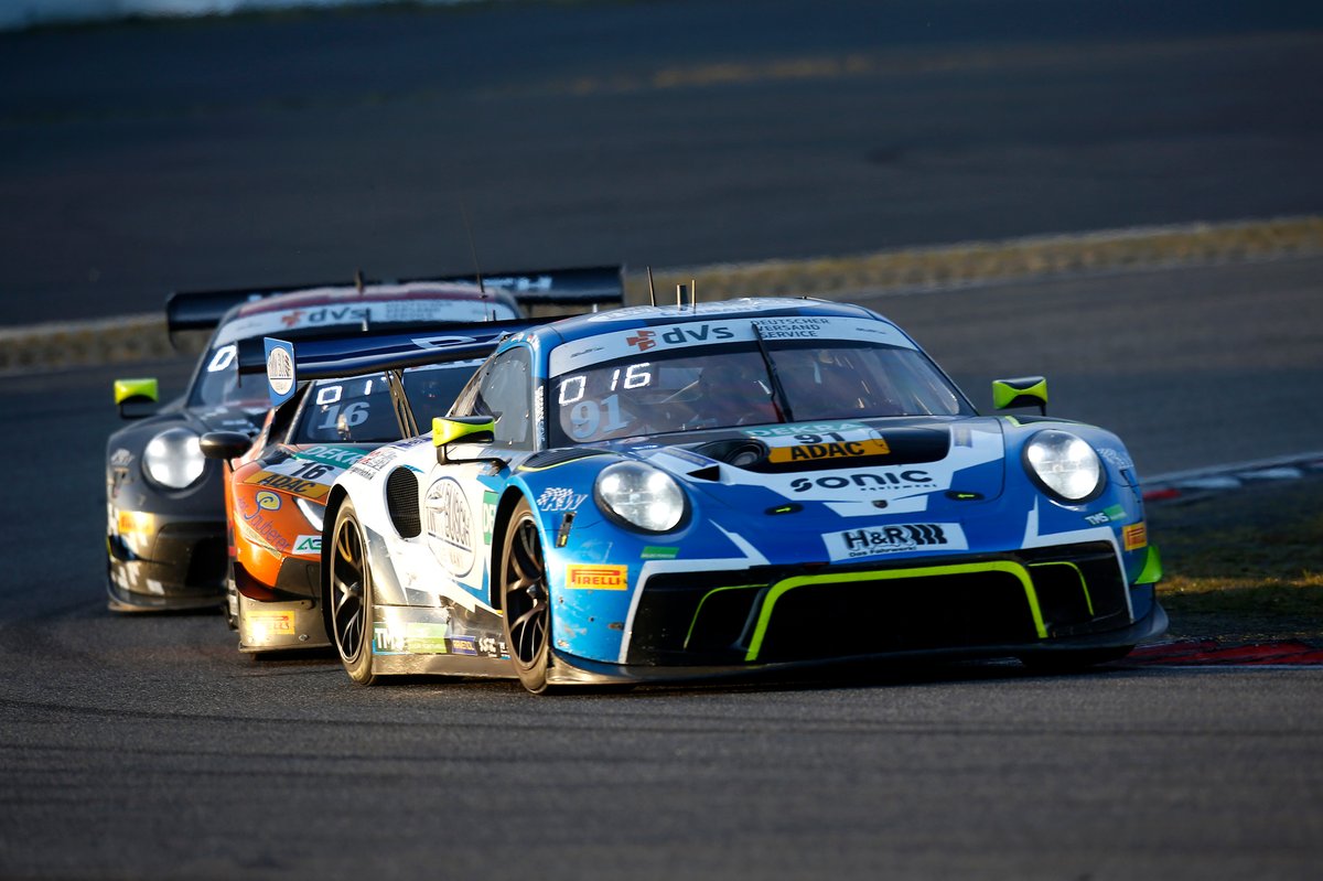#91 Team Joos Sportwagentechnik Porsche 911 GT3 R: Jannes Fittje, David Jahn