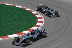 Льюіс Хемілтон, Валттері Боттас, Mercedes-AMG F1 W09