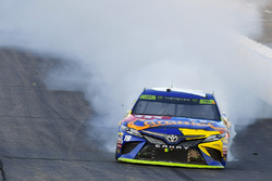 Yarış galibi Kyle Busch, Joe Gibbs Racing Toyota