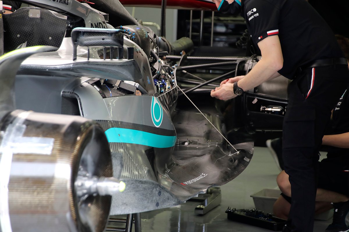 Piso de Mercedes W13