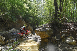 Gamma BETA Enduro RR 2017, test con Manuel Lucchese