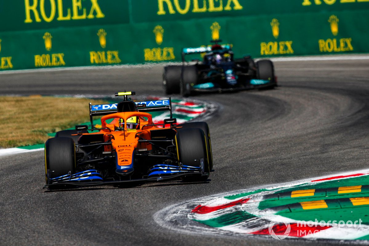 Lando Norris, McLaren MCL35M, Lewis Hamilton, Mercedes W12