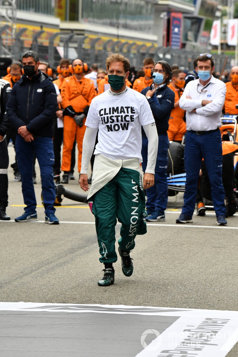 Sebastian Vettel, Aston Martin, op de grid