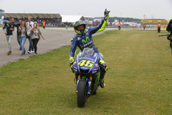 Ganador de la carrera Valentino Rossi, Yamaha Factory Racing