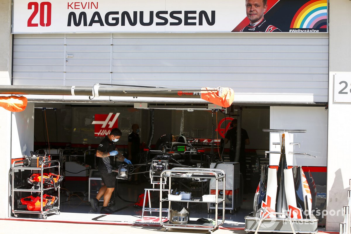 Garage of Kevin Magnussen, Haas VF-20