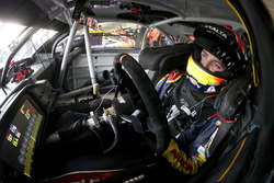 Alex Bowman, Hendrick Motorsports, Chevrolet Camaro Axalta
