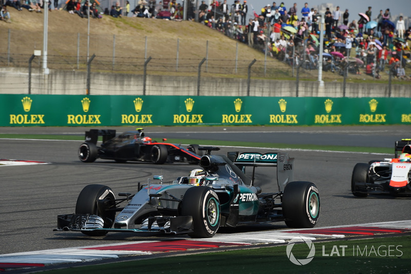2015: Льюис Хэмилтон, Mercedes F1 W06 Hybrid