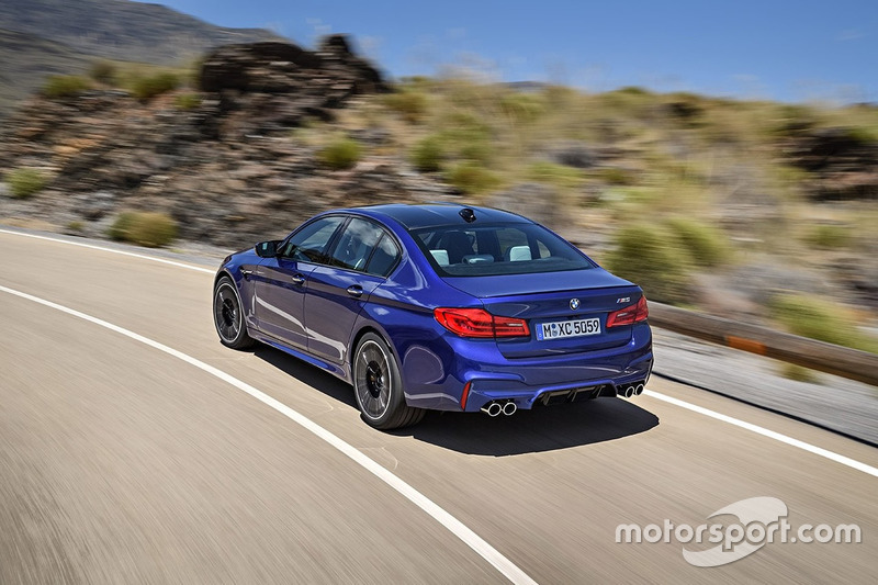 Новий BMW M5