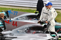 Lewis Hamilton, Mercedes AMG F1 and Valtteri Bottas, Mercedes AMG F1 in parc ferme