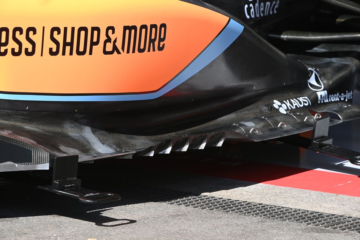 McLaren MCL36 detay
