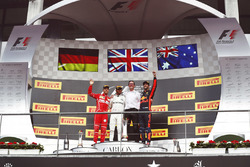 Podium: Race winner Lewis Hamilton, Mercedes AMG, second place Sebastian Vettel, Ferrari, third place Daniel Ricciardo, Red Bull Racing and Andrew Shovlin, Chief Race Engineer, Mercedes AMG