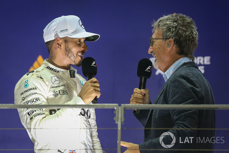 Podium: race winner Lewis Hamilton, Mercedes AMG F1, Eddie Jordan, Channel 4 F1 TV on the podium