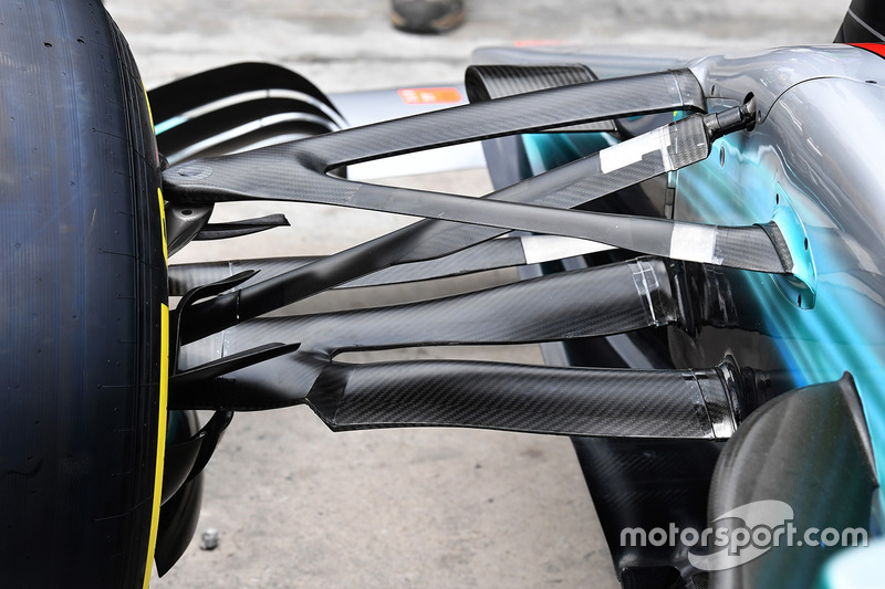 Mercedes-Benz F1 W08 ön süspansiyon detay