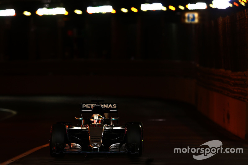 Льюіс Хемілтон, Mercedes AMG F1 W07 Hybrid