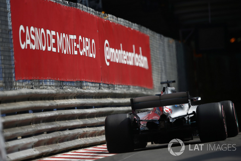 Льюіс Хемілтон, Mercedes AMG F1 W09