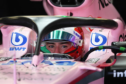Альфонсо Селис-мл., Sahara Force India F1 VJM10 с Halo