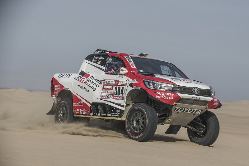 #304 Toyota Gazoo Racing Toyota: Жінель де Вільєр, Дірк фон Цітцевітц