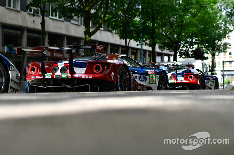 #68 Ford Chip Ganassi Racing Ford GT