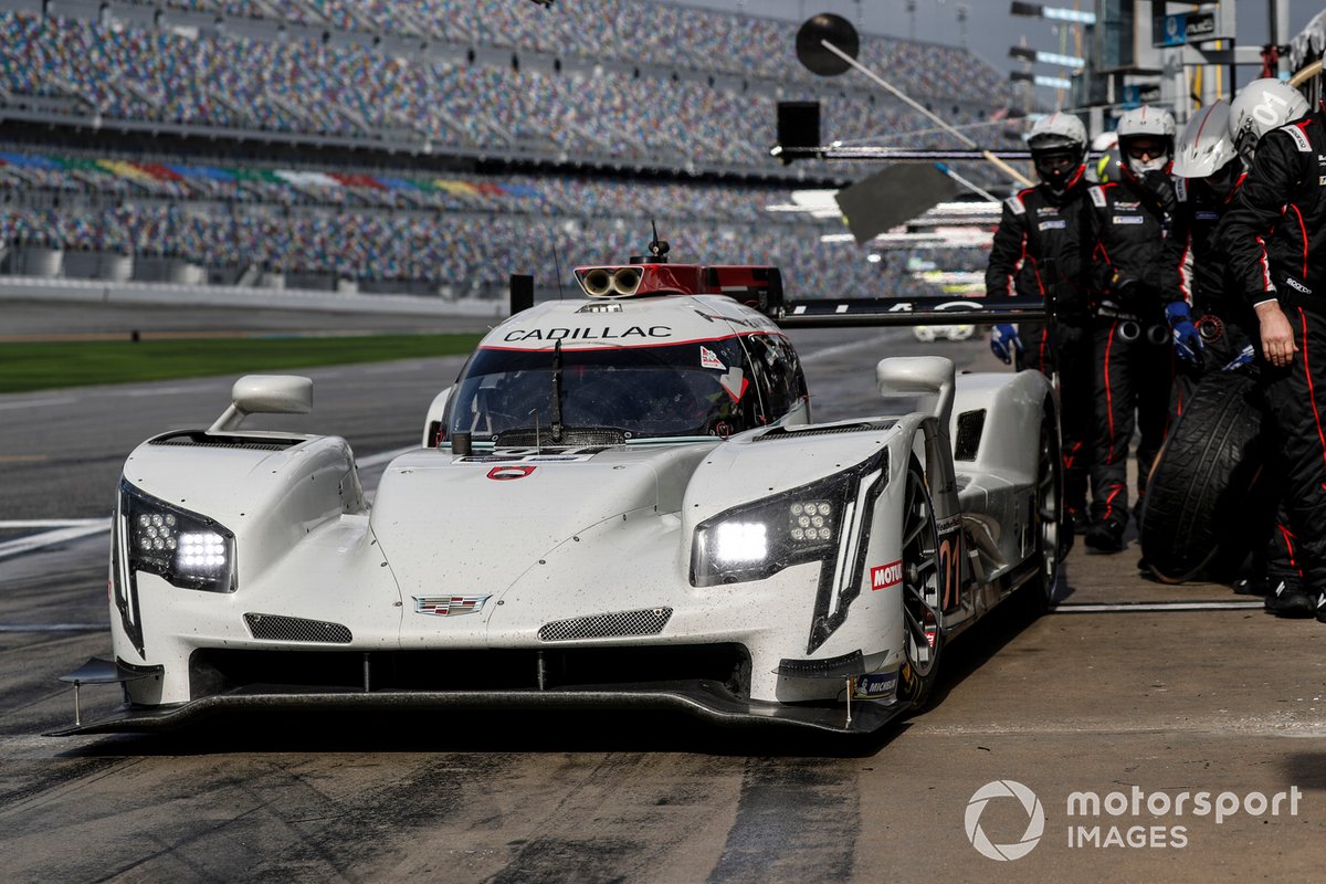 #01 Chip Ganassi Racing Cadillac DPi: Renger van der Zande, Scott Dixon, Marcus Ericsson, Kevin Magnussen
