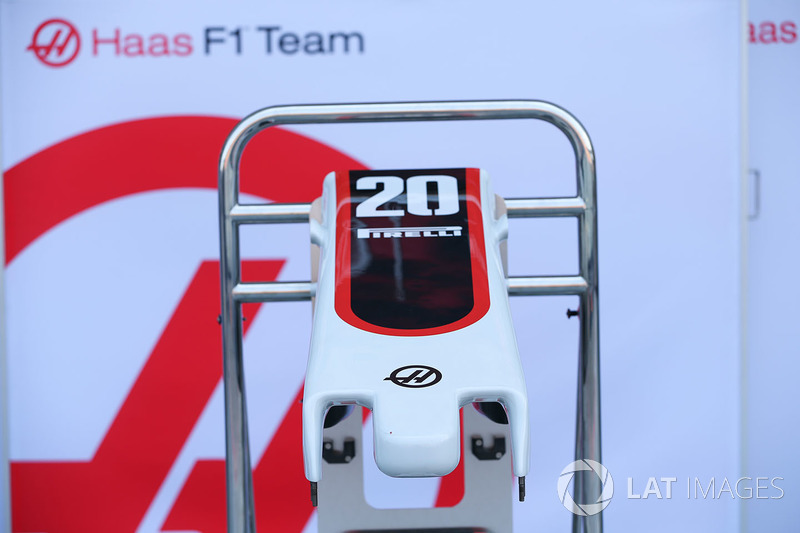 Haas F1 Team VF-17 nose and front wing